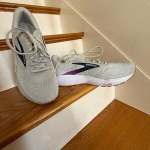 Brooks Ghost Women’s Athletic Shoes